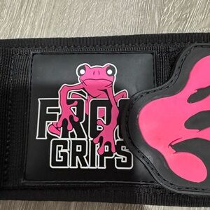 Frog Grips Black and Pink Lifting Belt XS